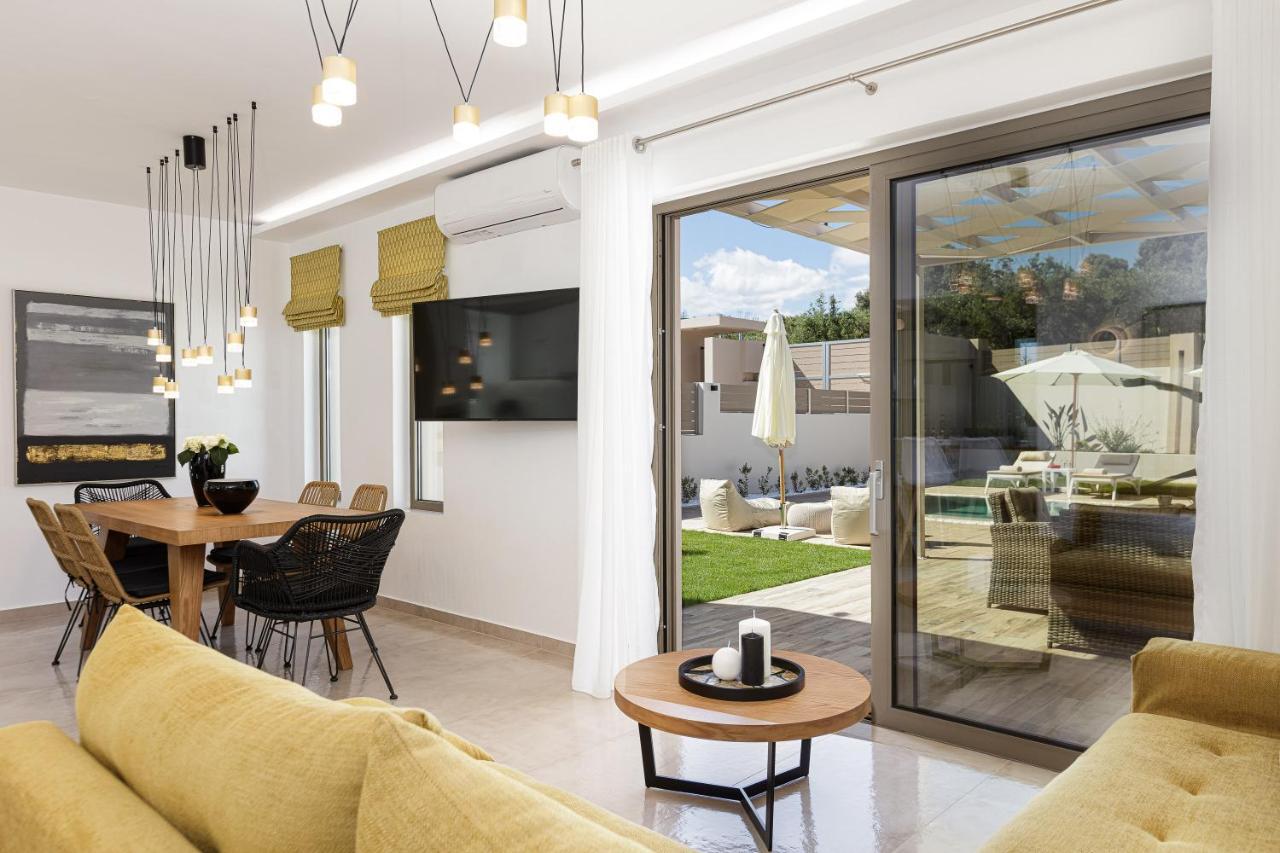 Koin Villa Sunset, With Heated Pool & Whirlpool, By Thinkvilla Πέραμα Εξωτερικό φωτογραφία
